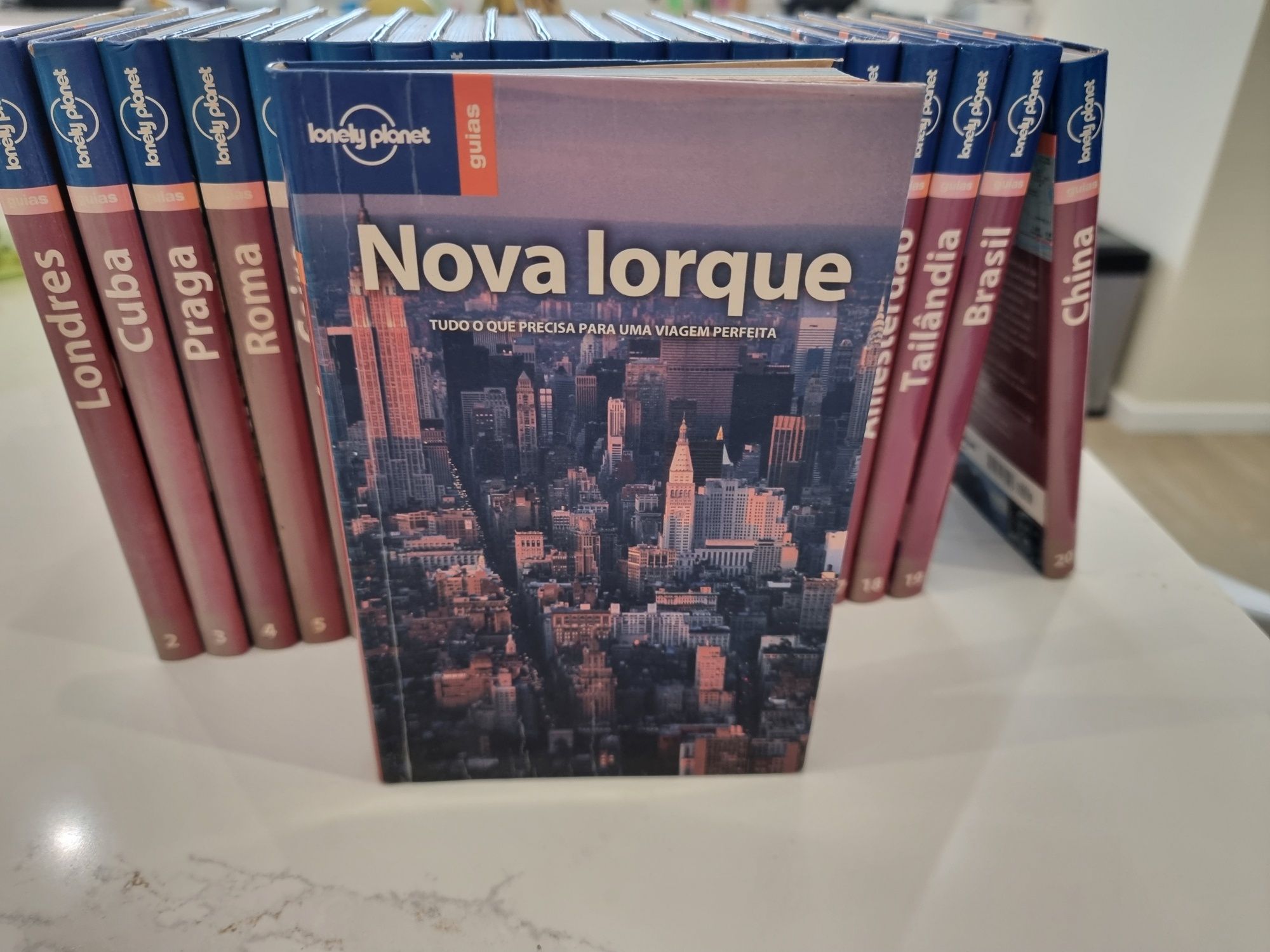 Guias de Viagem 20 Países a Escolha