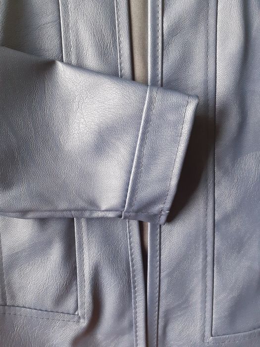 Żakiet skóropodobny