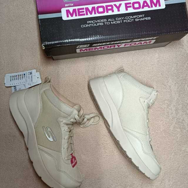 Skechers Dynamight 2.0 сникерсы, кроссовки женские 38р.