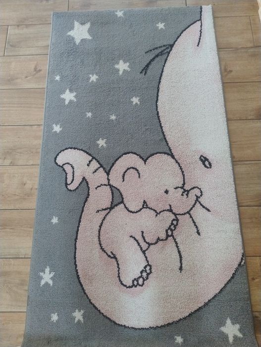 Sprzedam dywan 150*80 ze sloniem