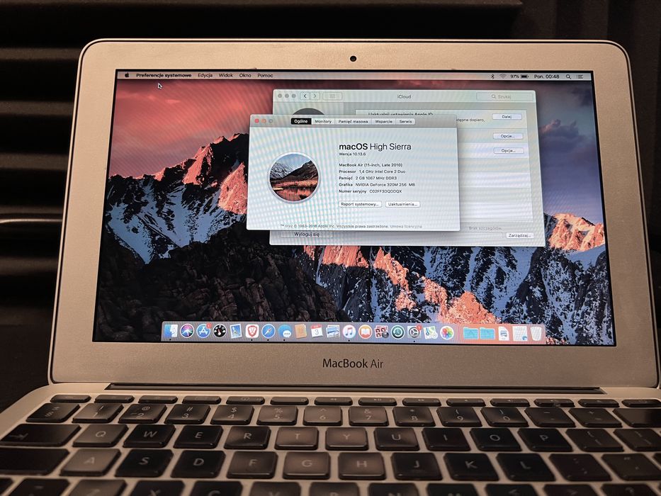 Macbook Air 11” Core 2 Duo / 2GB / 64GB + zasilacz