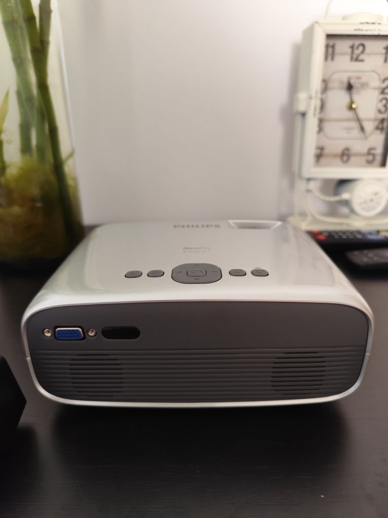 Projetor Philips NeoPix Easy 2+ excelente estado como novo