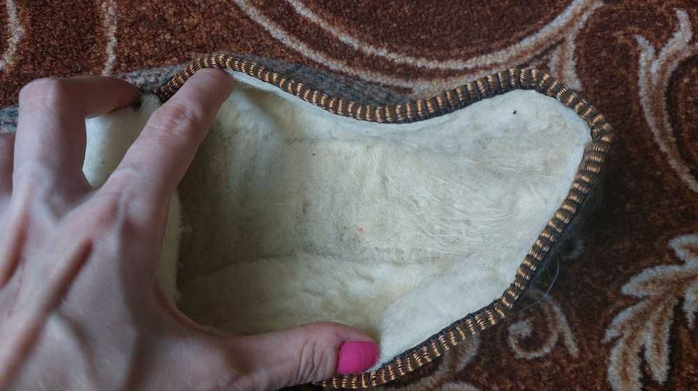 Тапочки мужские закрытый задник теплые 45 р мех