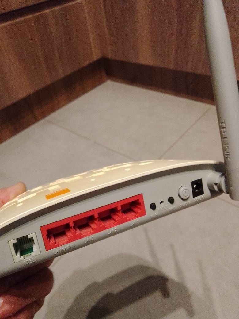 Router bezprzewodowy TP-link TD-W8950N