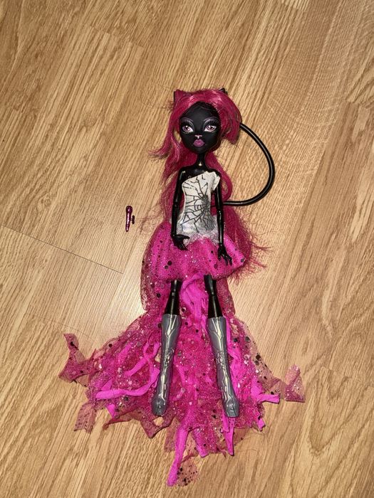 кетті нуар монстер хай