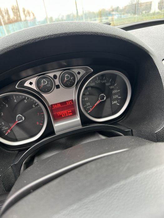 Ford Kuga бензин 2,5 2010 року