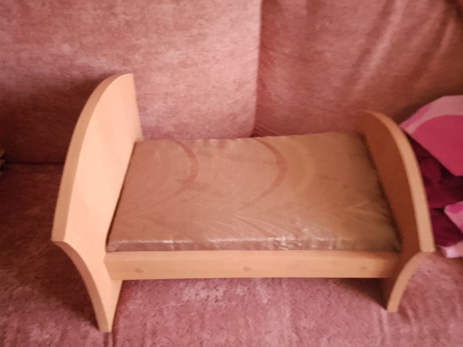 Кровать для ляльок