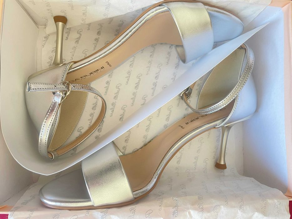 Sandália prateada 41 novas - Olga Rubina