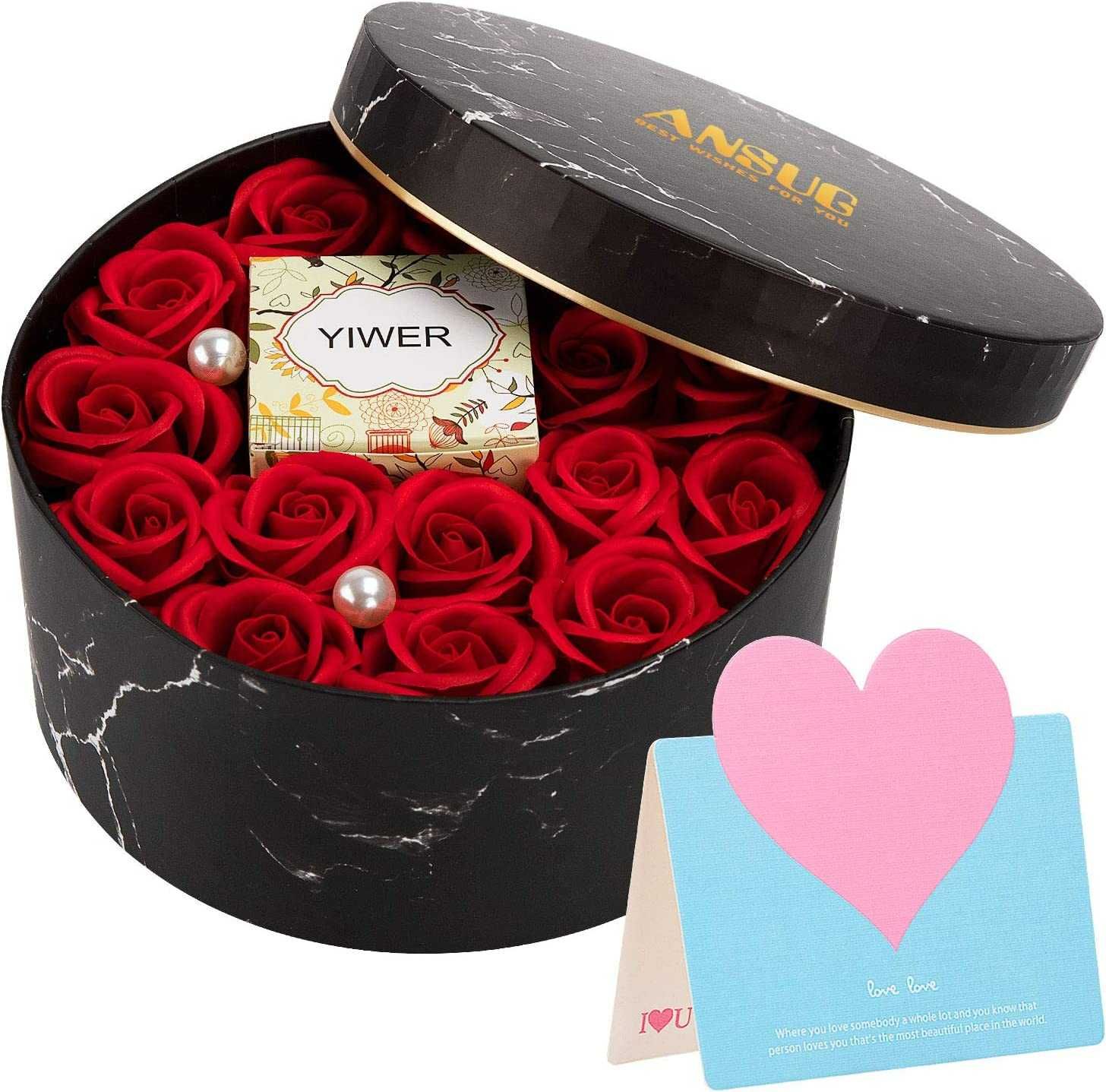 Flower Box Mydlane Róże + Świeczka zapachowa