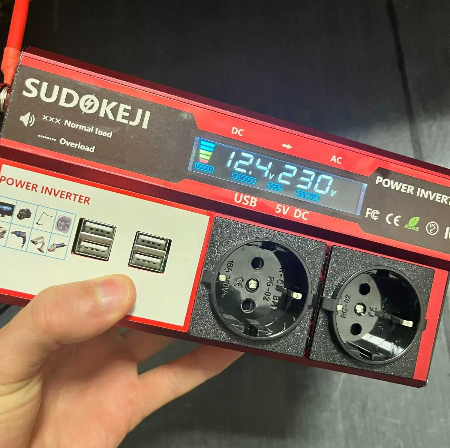 Инвертор напряжения 12В в 220В 4000W с LCD-дисплеем, розеткой EU