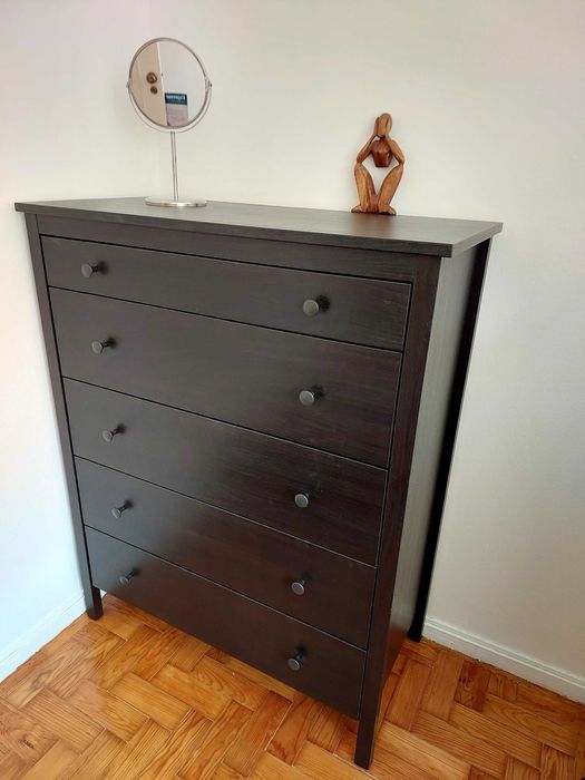 Cômoda Ikea como nova
