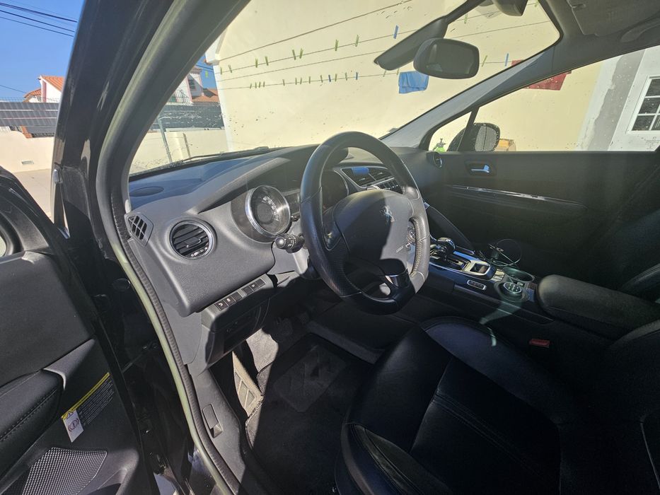 Pegueot 3008 Hybrid 200 Cv