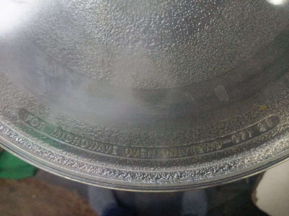 Тарелка для микроволновки, б/у.