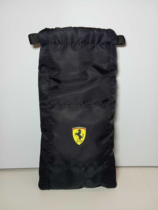 Estojos para óculos da marca FERRARI