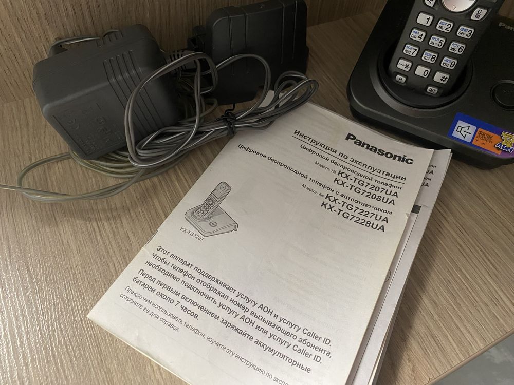 Радіотелефон Panasonic KX-TG7207UA