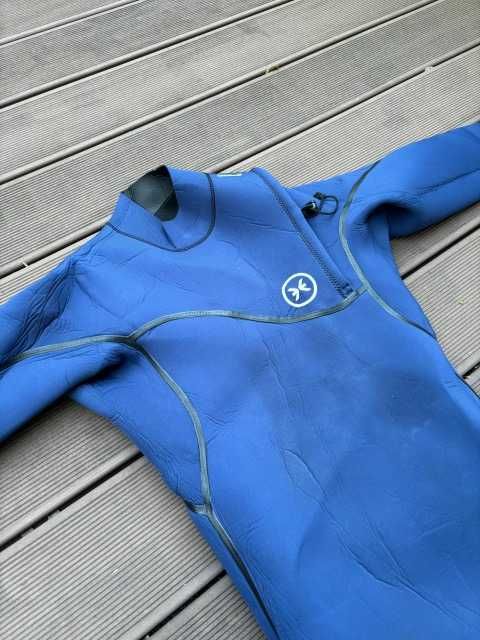 Fato Surf Deeply | Tamanho MT | 4'3 | Novo (usado 2x)
