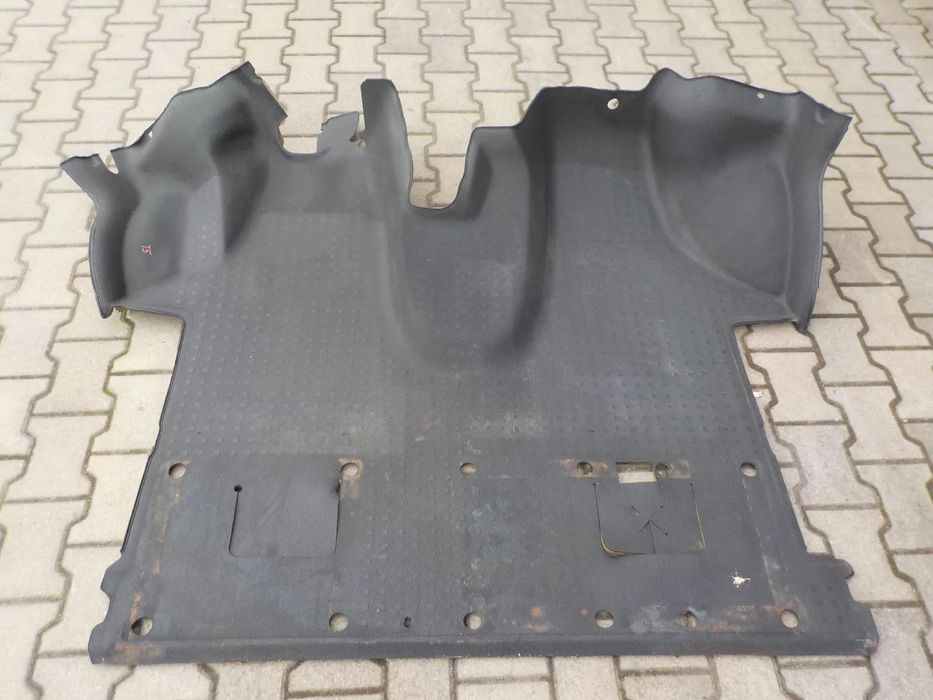 VW T5 03- GUMA WYKŁADZINA PODŁOGA PRZÓD