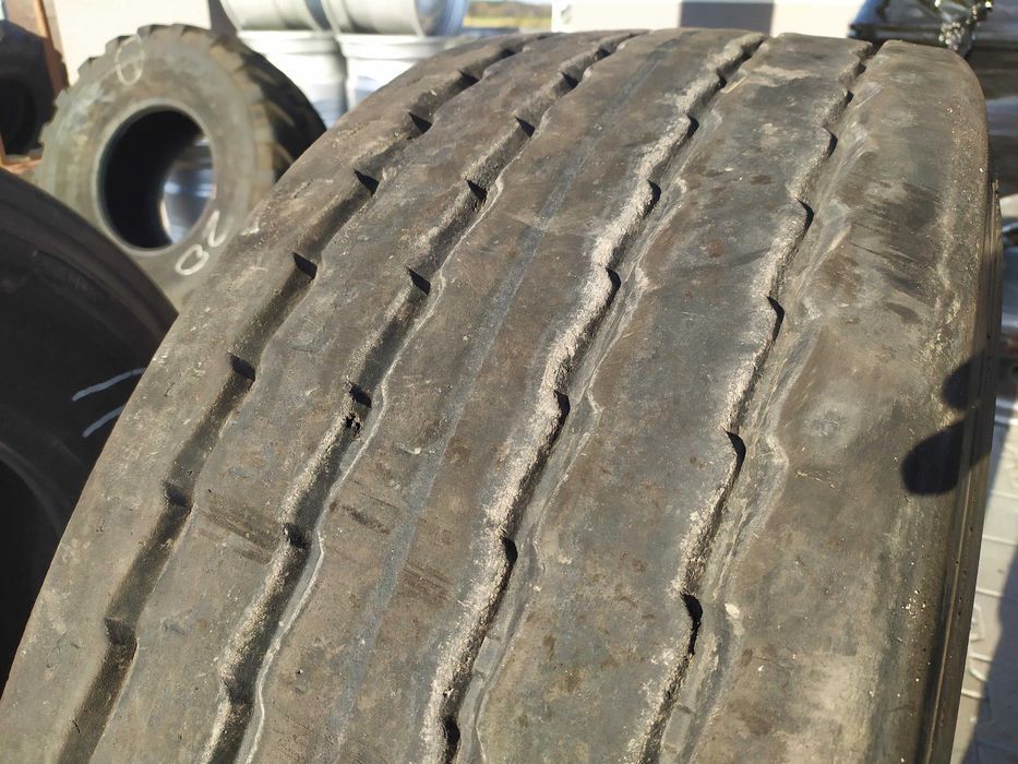 385/65R22.5 Opona RM H-MT 10-11mm / Naczepa
