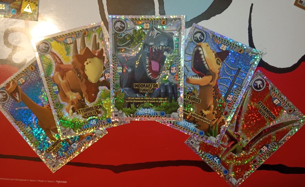 Álbum de cartas Lego Jurássic world