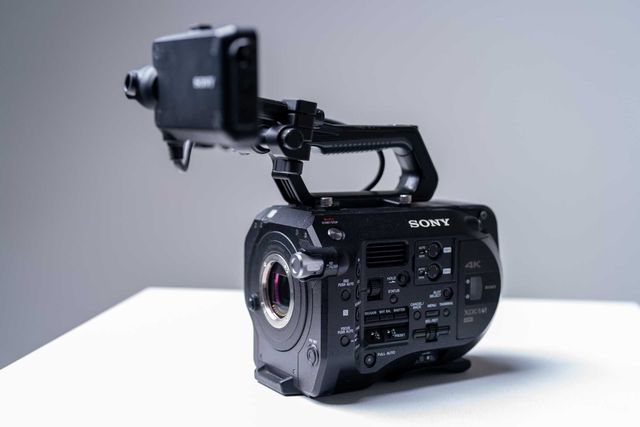 Kamera Sony FS7 Mark I z dodatkami