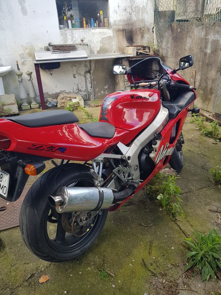 Kawasaki Ninja ZXR 750