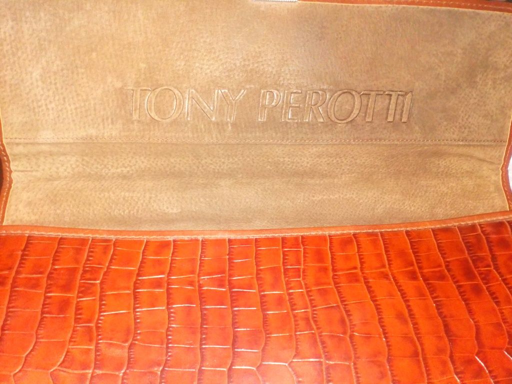 Продам портфель Tony Perotti из натуральной кожи