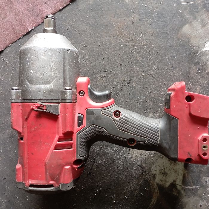 Klucz udarowy Milwaukee m18fhiwf12