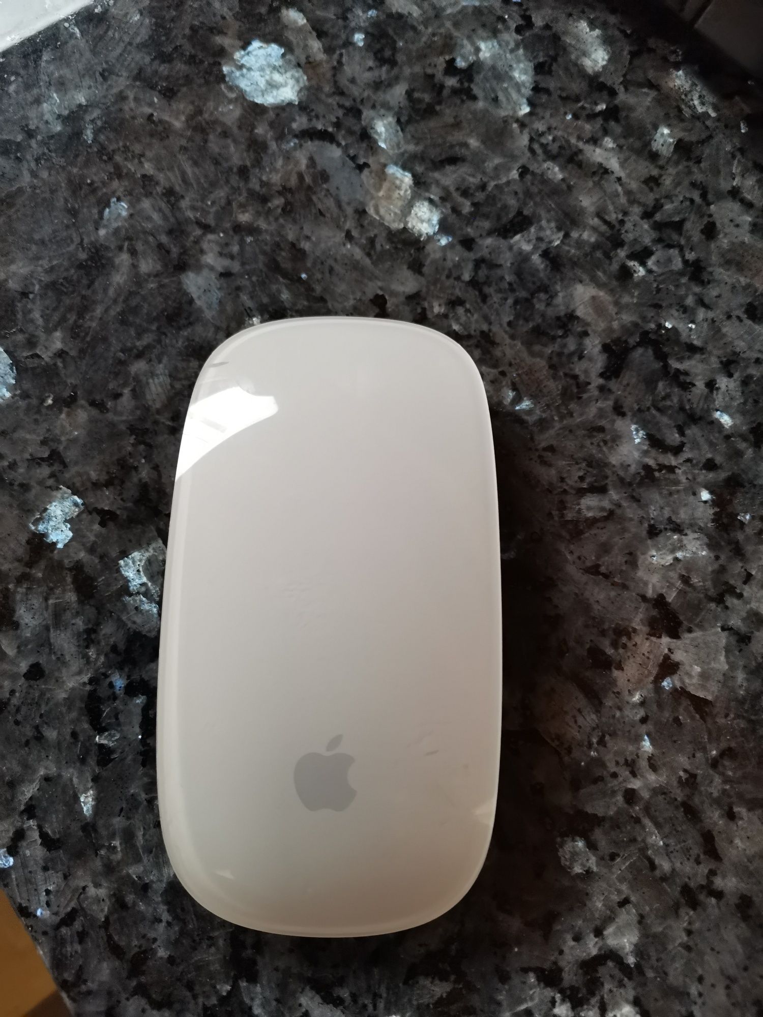 Myszka Magic Mouse od Apple