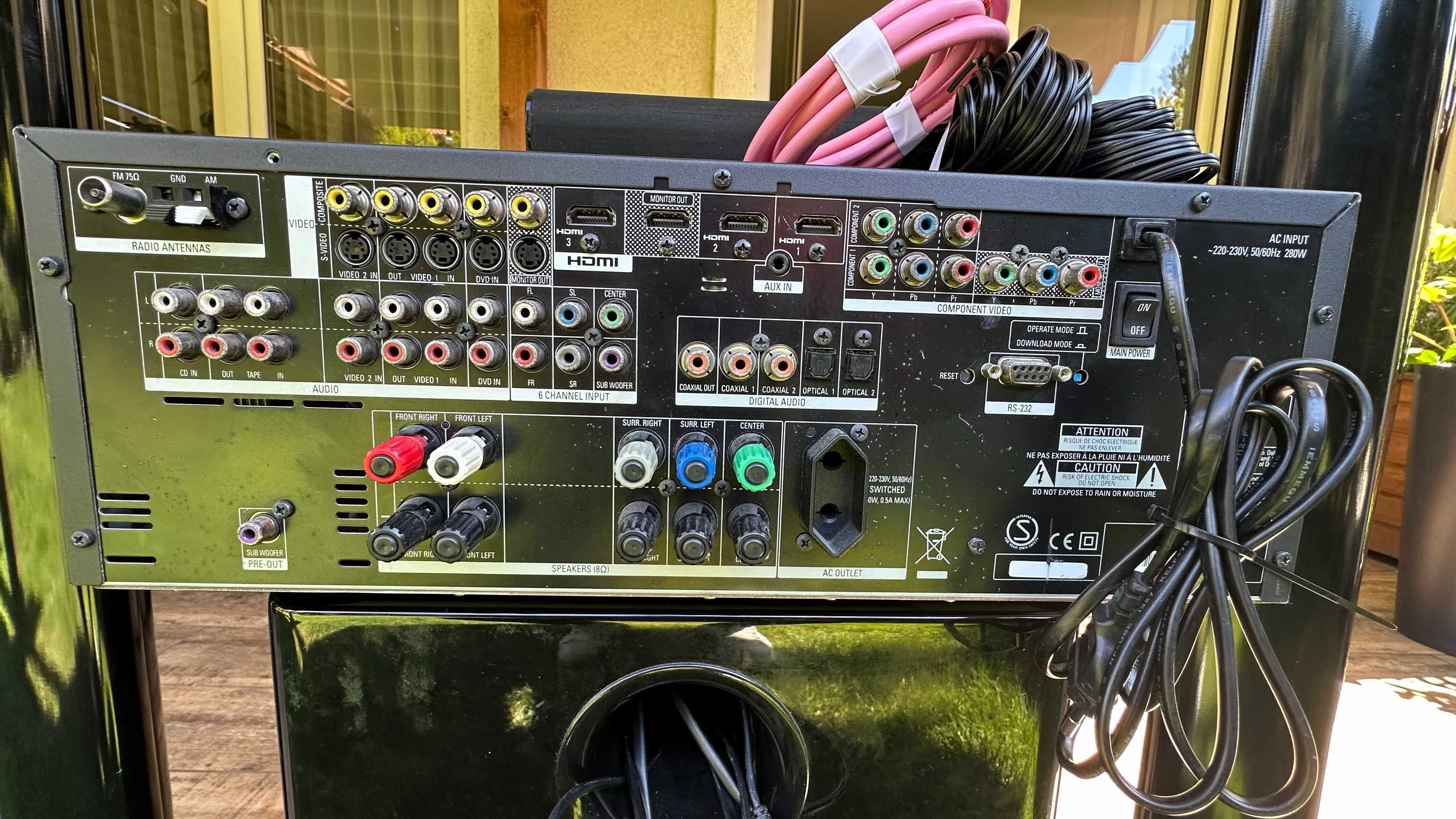 Harman Kardon Zestaw kina domowego 5.1 ampli. AVR 155 + głoś. HK TS11