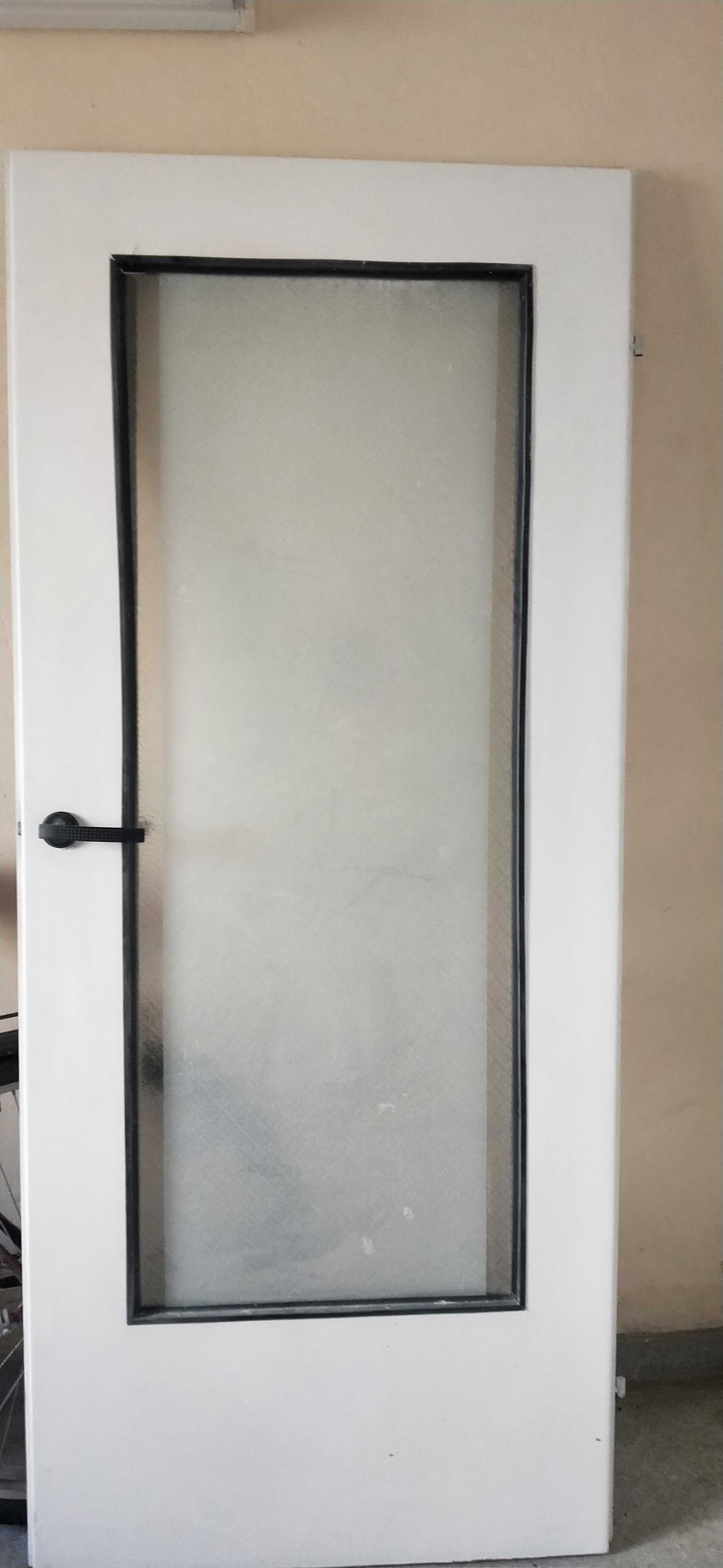 drzwi wewnetrzne lewe 80 cm.