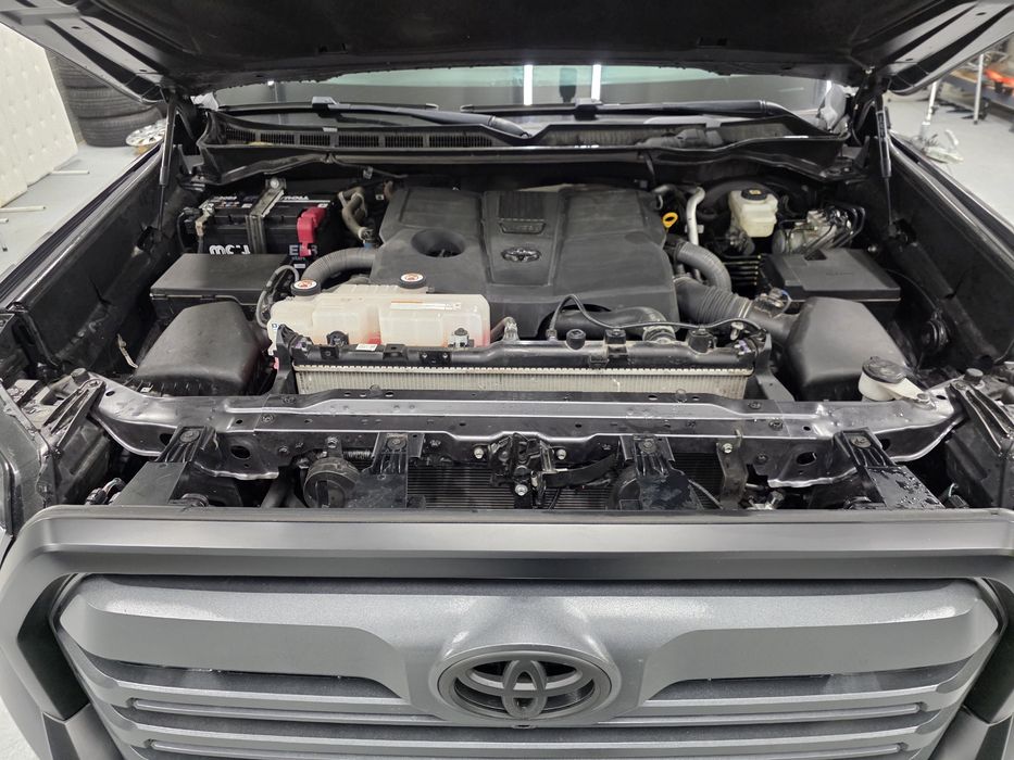 Toyota Tundra 2023 3,5.ZAMIANA