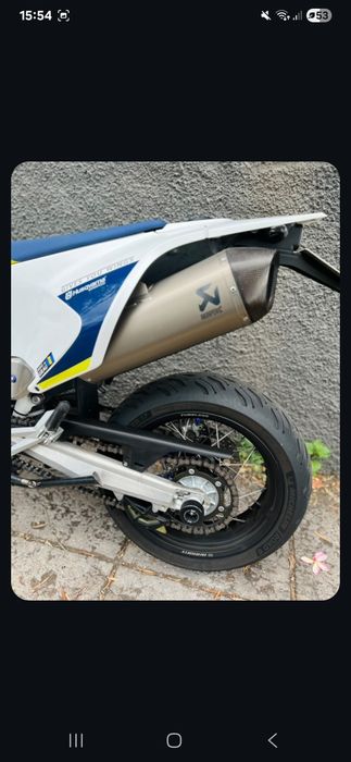 Husqvarna 701 supermoto