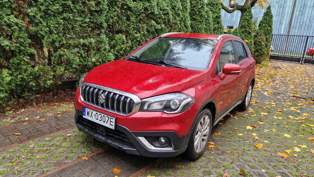 Suzuki s cross 2021r.