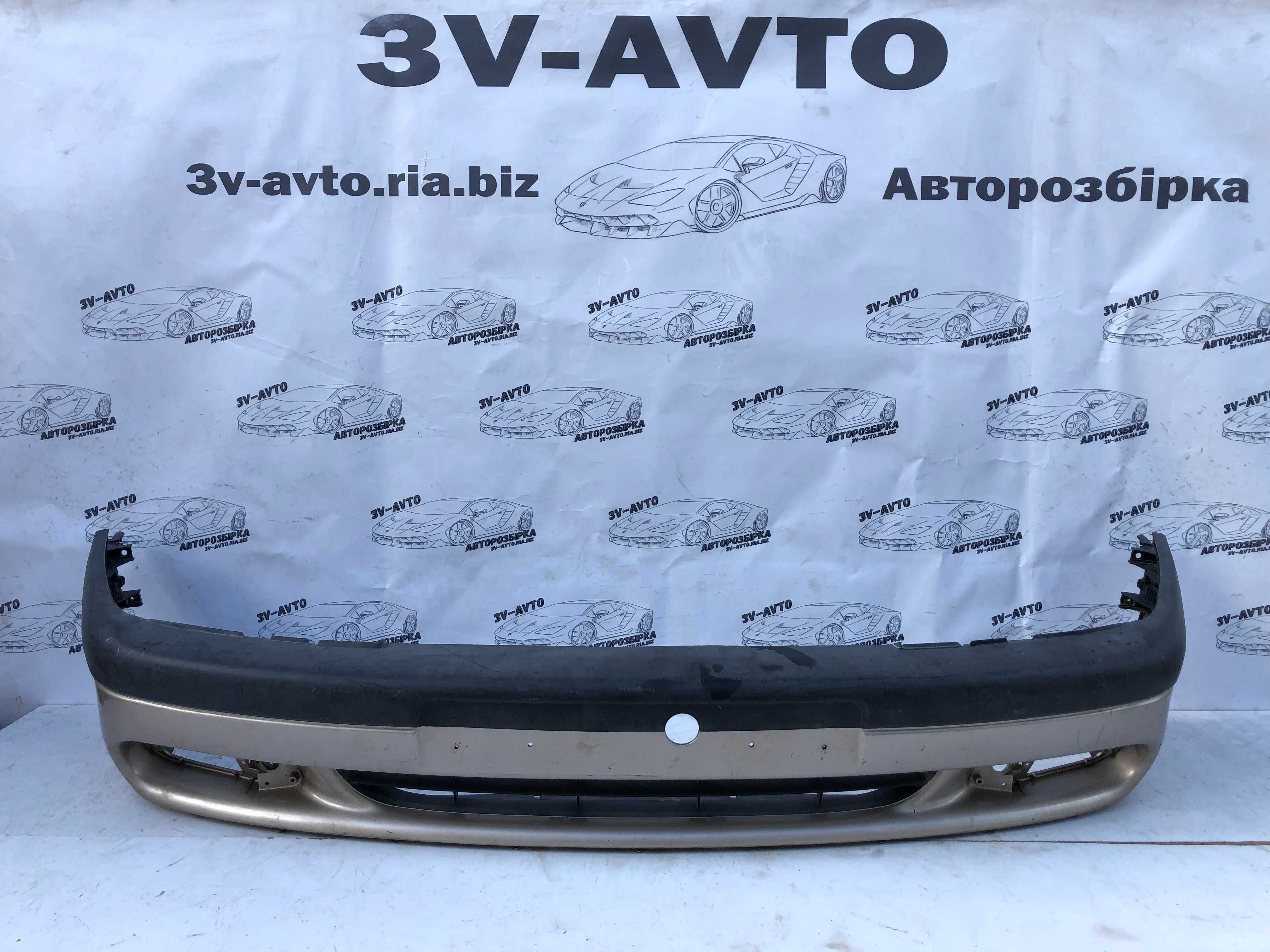 Бампер передній передний Renault laguna 1 94-01 7700818801 В наявності