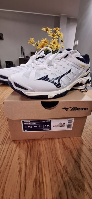 Buty Mizuno Wave Voltage do siatkówki, piłki ręcznej. Rozmiar 41
