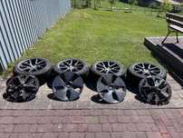 Tesla model 3 felgi opony zimowe 18’ 235/45 Pirelli Sottozero3 używane