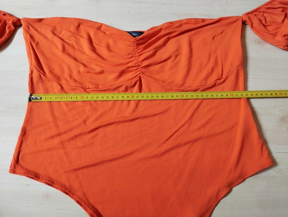 pomarańczowe body z odkrytymi ramionami xl hiszpanka bufiaste rękawki