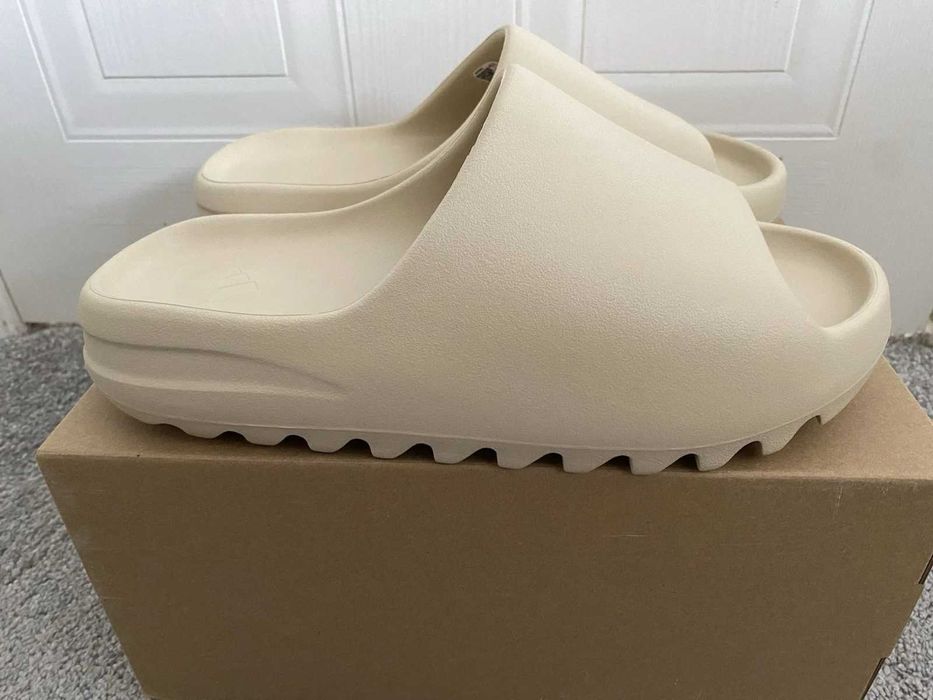 Buty męskie Klapki adidas_Yeezy_Slide_R.43