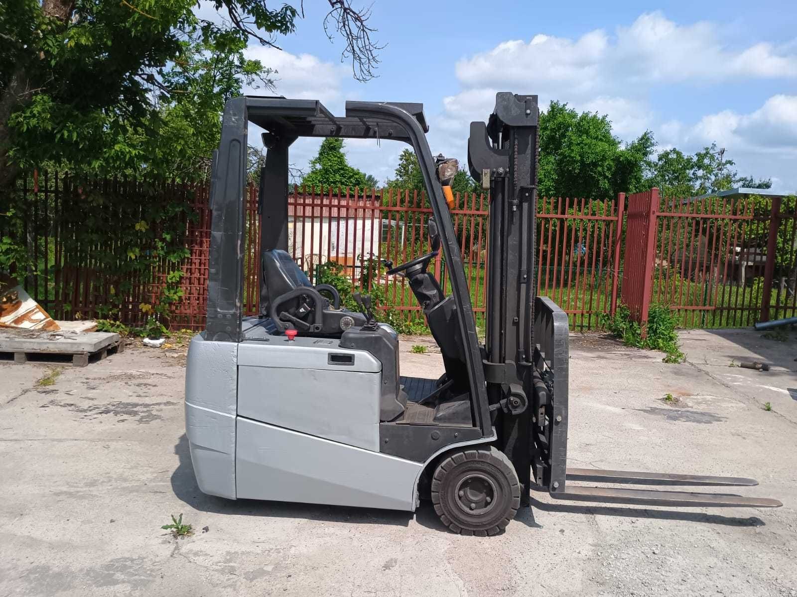 Wózek widłowy Nissan 1N1L15Q