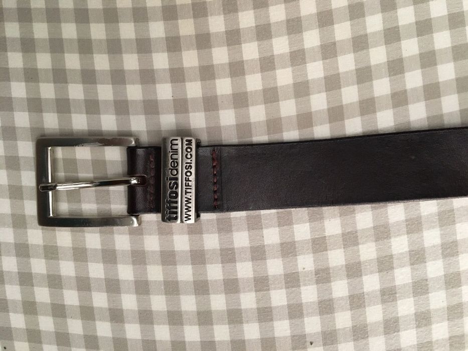 Cinto em pele castanho