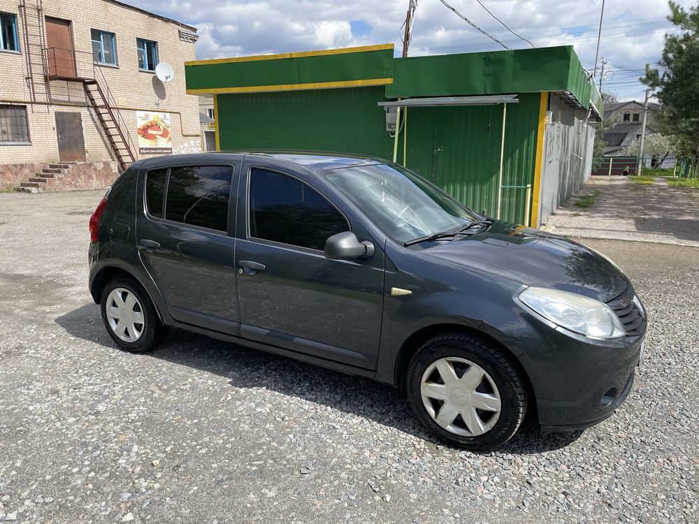 Dacia Sandero 2010