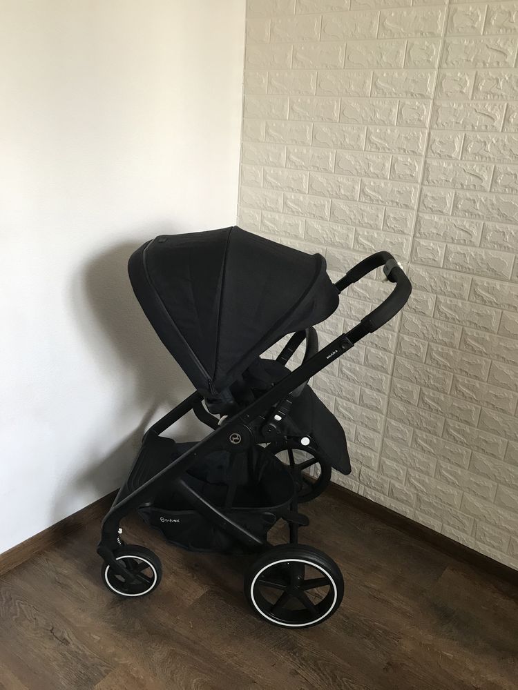 Прогулянковий візочоCYBEX BALIOS  Depp Black