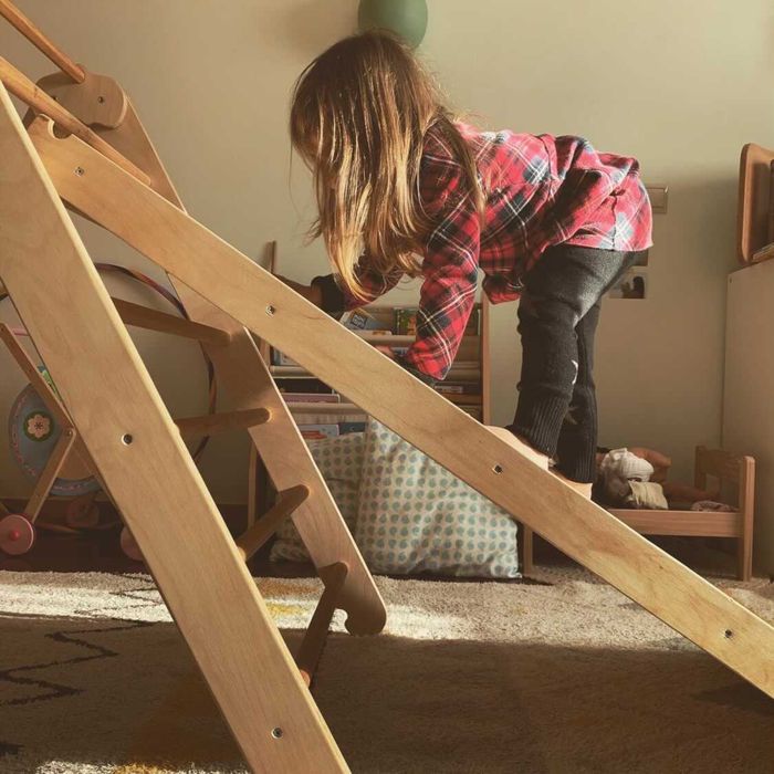 Triângulo pikler em madeira