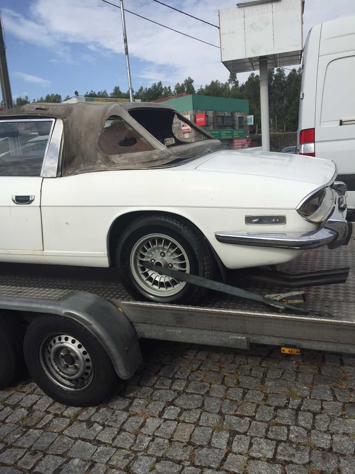 TRIUMPH STAG PARA RESTAURO