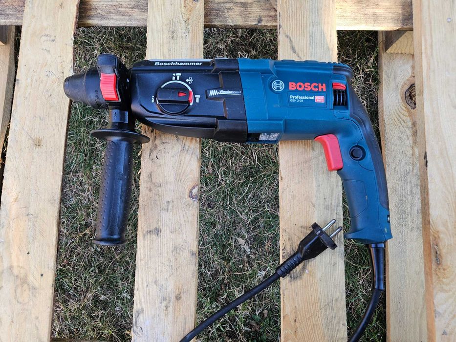 BOSCH GBH 2-28 MŁOTOWIERTARKA o mocy 3,2j stan BDB rok 2024