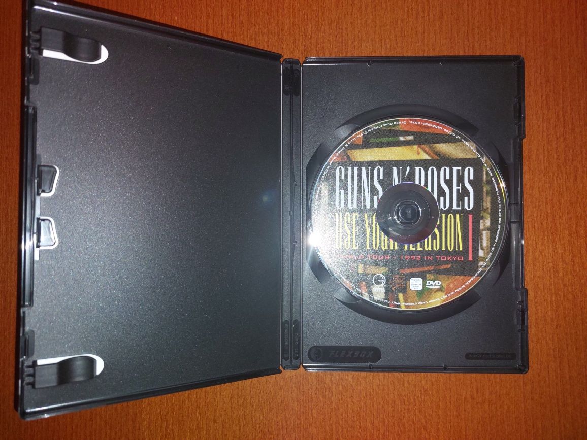 DVD Guns N´ Roses Use Your Ilusion I World Tour 1992 Tokyo (COMO NOVO)