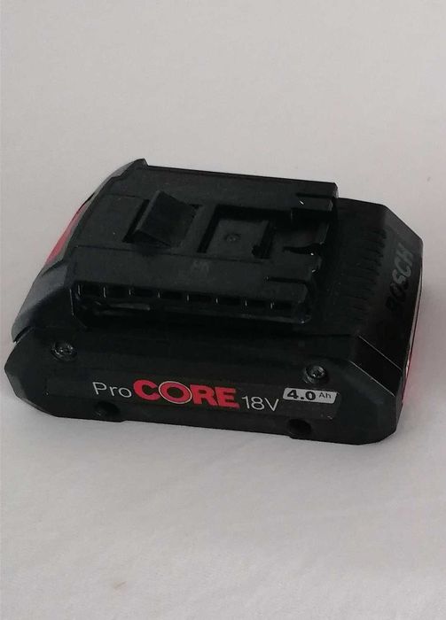 BOSCH  Bateria  akumulator  ProCore 18V 4.0 Ah   12/2024r  jak nowa!