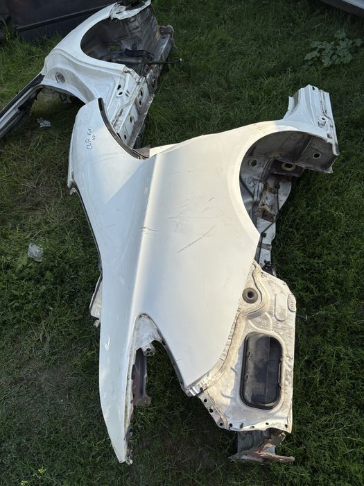 Prawy błotnik tył mercedes cla