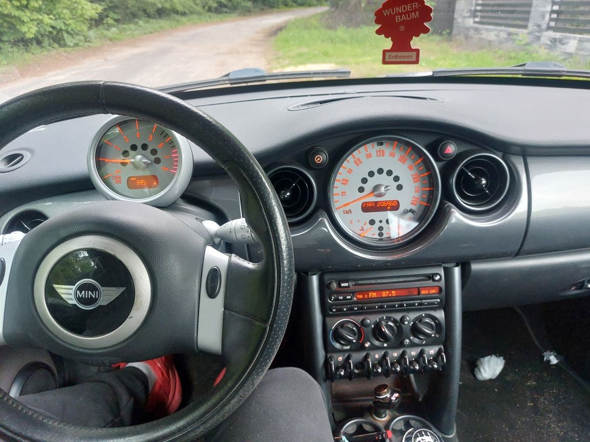 Mini tanio łódź 1.6 2005 r