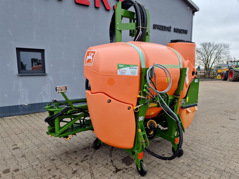 Opryskiwacz zawieszany Amazone UF 901 15m 2012r. Amaset+